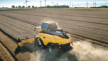 New Holland CX8