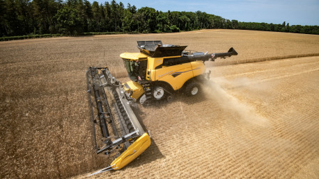 New Holland CR Revelation