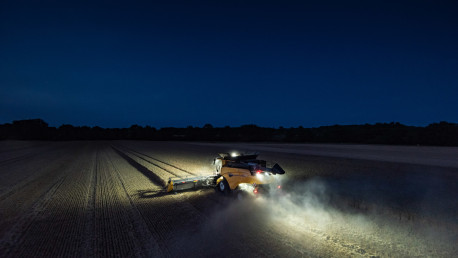 New Holland CR Revelation