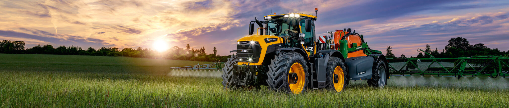 JCB Fastrac 6000 serijos traktoriai