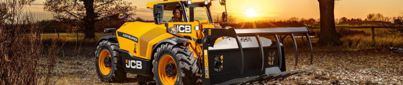 JCB kompakti&scaron;ki teleskopiniai krautuvai (žemės ūkio)